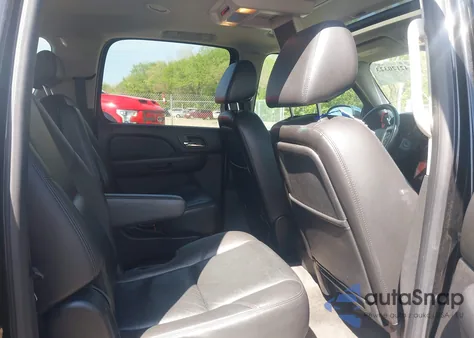 2009 Chevrolet Suburban 1500 Ltz from USA, damaged, VIN 1GNFK36359R219818